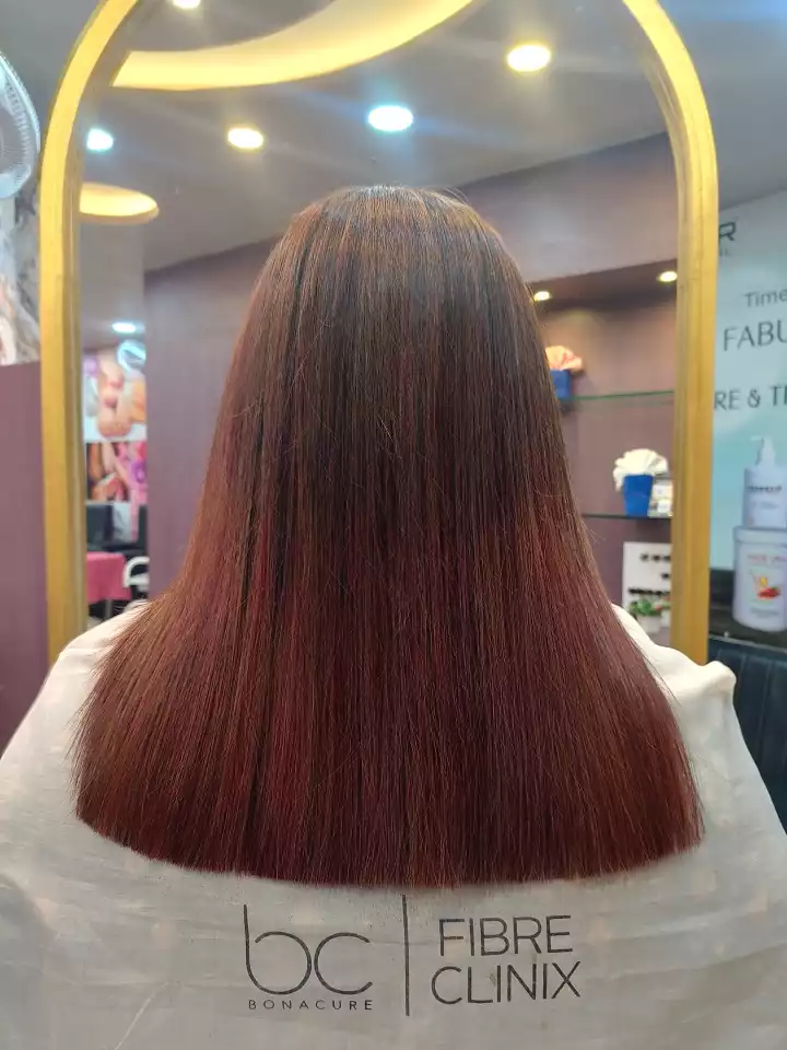 Mr. & Mrs. Unisex Beauty Salon