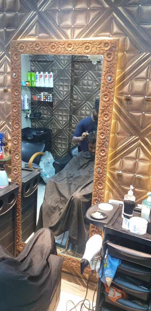 Kaifee Stylist Unisex Salon