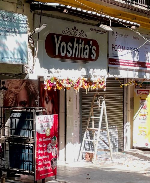 Yoshitas spa & salon