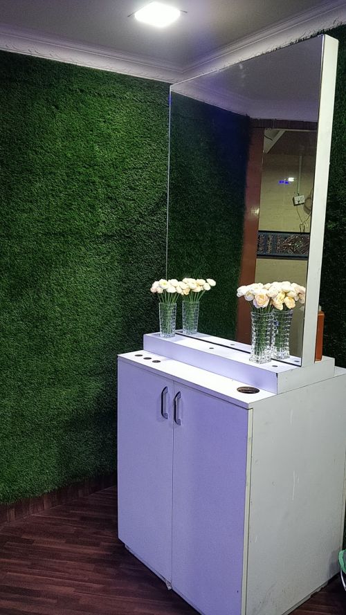 Reflect Saloon And Spa
