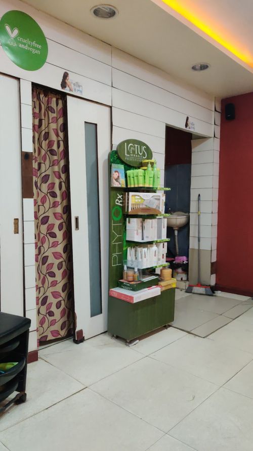 TRENDZ Hair& beauty saloon