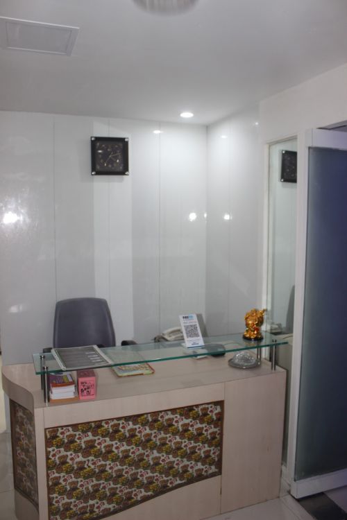 Moies Unisex Salon And Spa