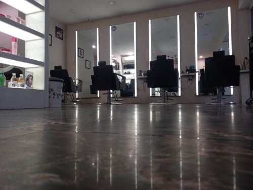 Naturals Salon