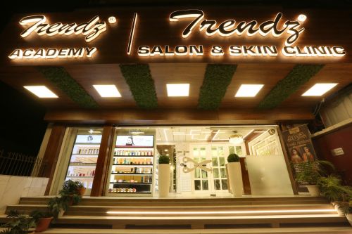 Trendz Salon For Men & Women