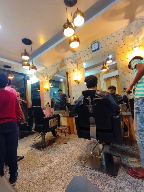Ashish hair cut saloon