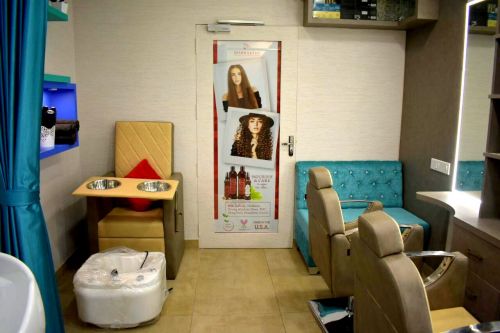 Roop Rachna Beauty Parlour