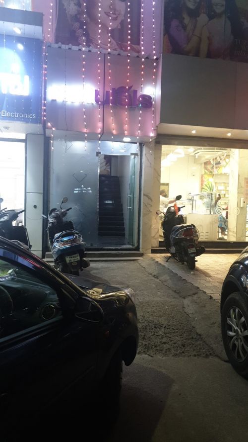 Natural Beauty Parlour