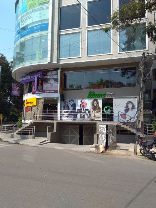 Glams Salon & Spa
