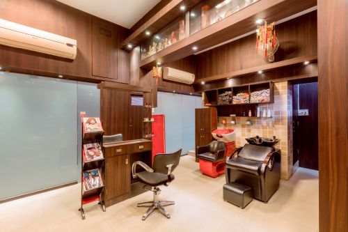 Christina Beauty Parlour