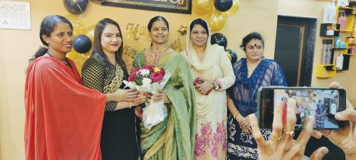 Shamshad beauty parlour