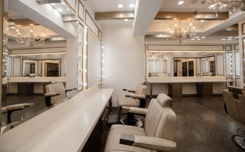 You like hair cutting saloon