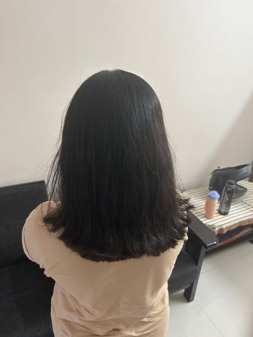 Hi Look Herbaul Beauty Parlour