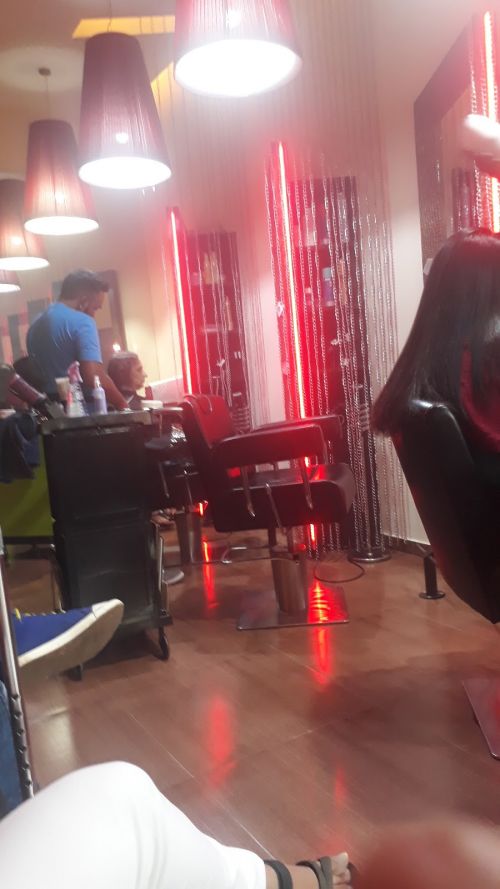 Khushas Salon