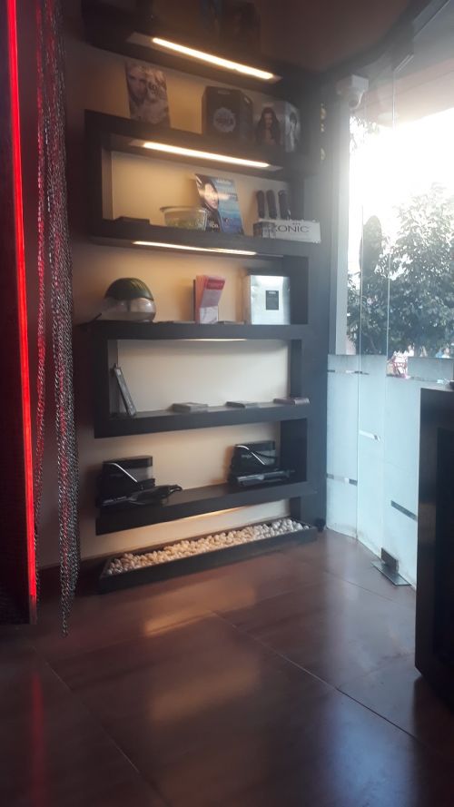 Khushas Salon