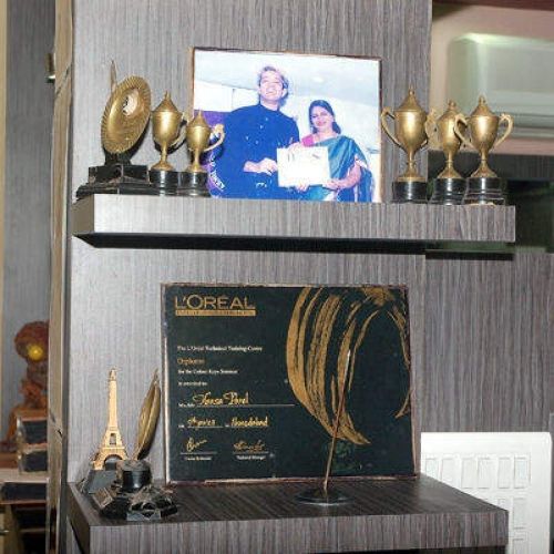 Jasmin Beauty Parlour And Classes