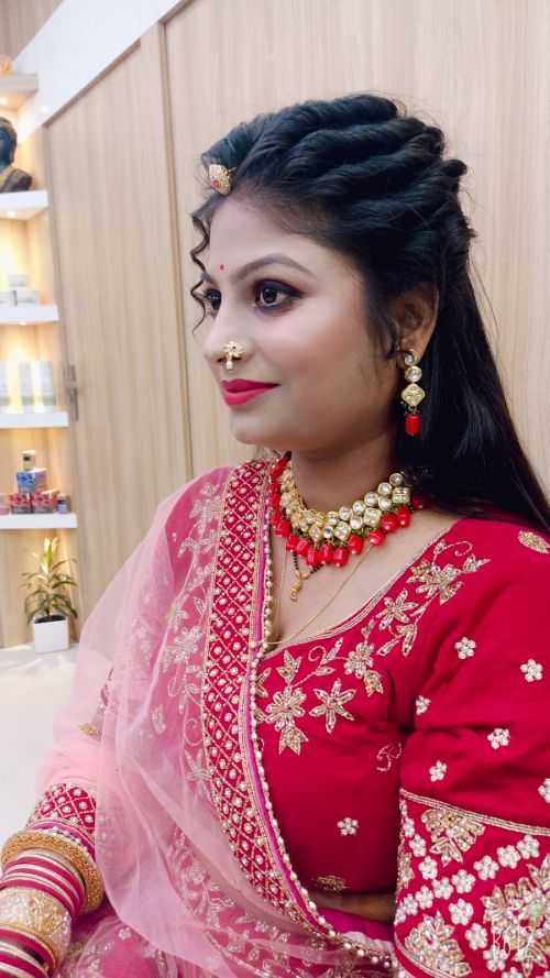 Lavanya A perfect beauty home