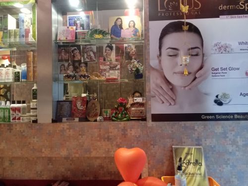 Cindrella Ladies Beauty Parlour