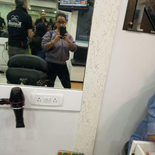 Kamal Salon