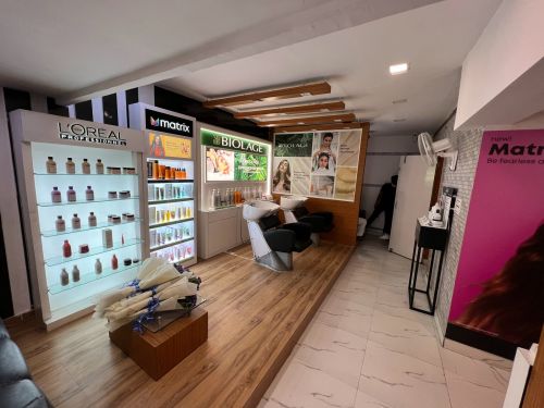 Simrans Hair & Beauty Salon