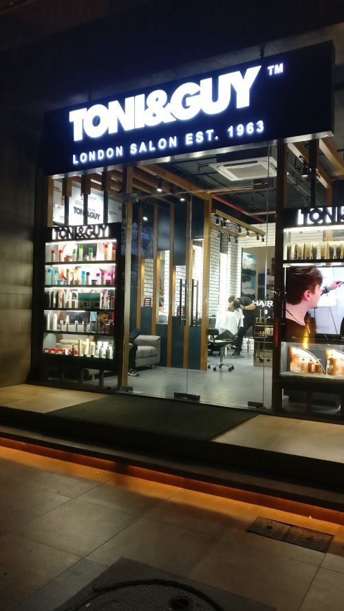 Hair n Care Salon