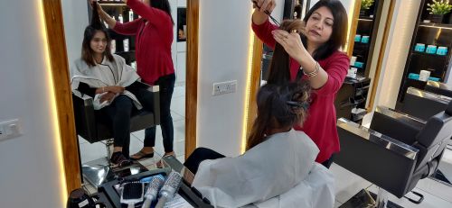 Karishma Beauty Parlour