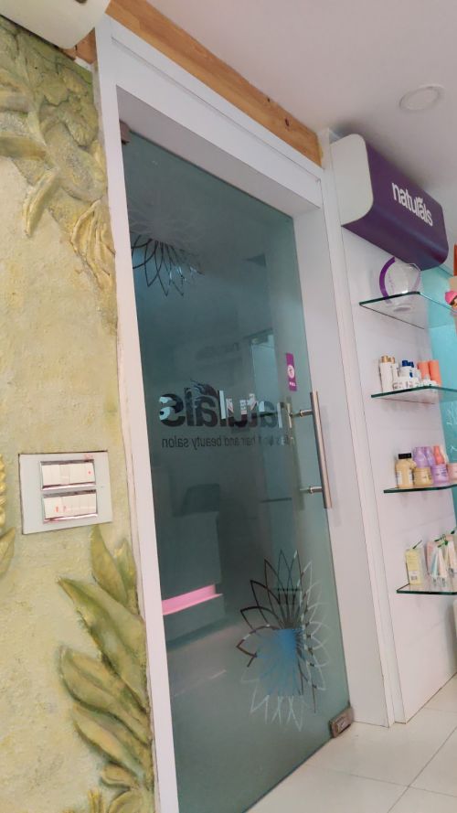 Sirius Beauty Parlour