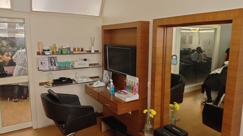 Hair Catchers Salon & Spa