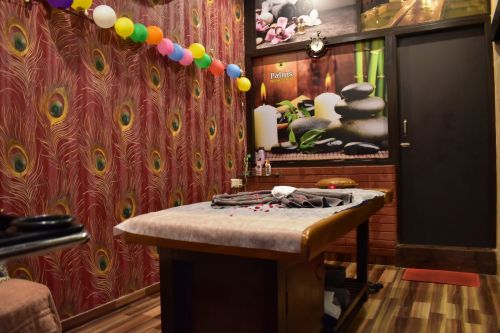 Palms Thai Spa And Salon