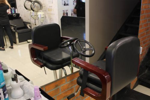 Salon in Mumbai