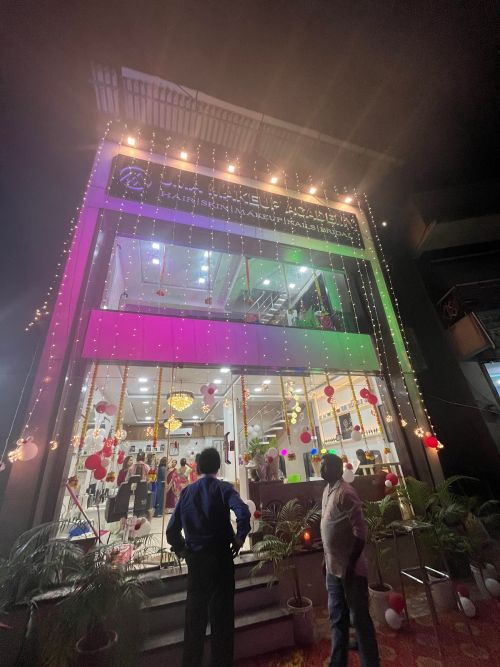 Manisha Beauty Parlour
