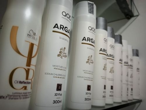 Essensuals Hair Dressing By Toni & Guy