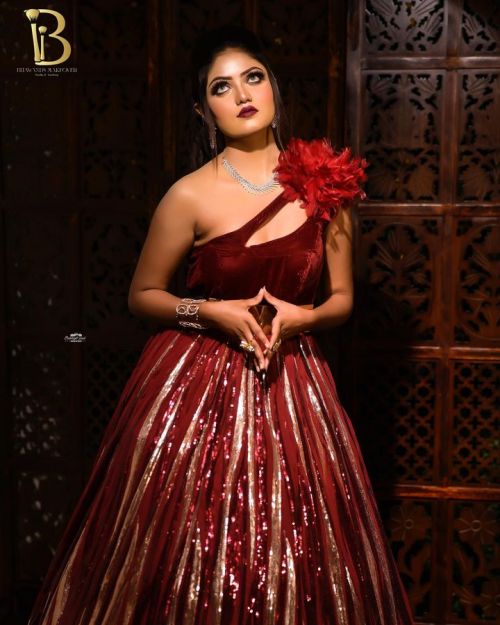AAKRITI BRIDAL MAKEUP AND MAKEOVER