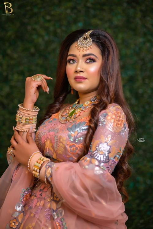AAKRITI BRIDAL MAKEUP AND MAKEOVER