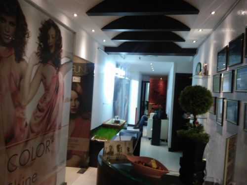 Esplendor unisex saloon