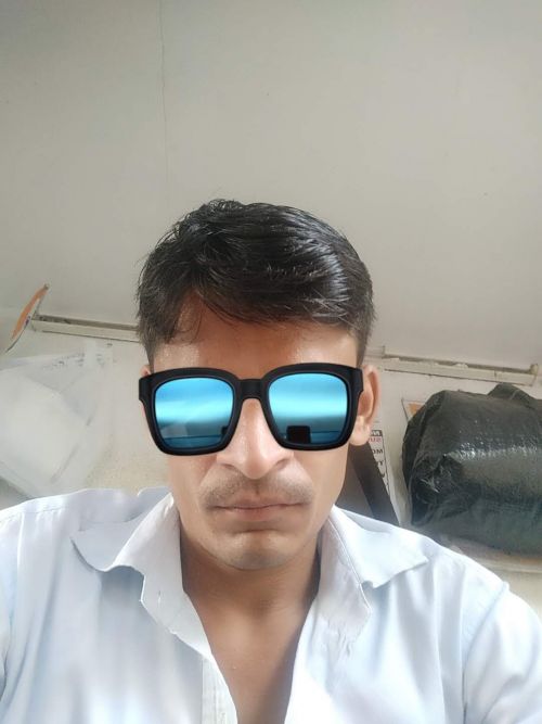 Aaina Gents Parlour