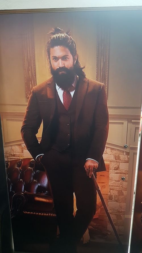 Aaina Gents Parlour