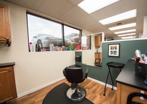 Adoniaa Hair And Beauty Salon For Women
