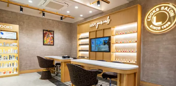 Salon in Goregaon 