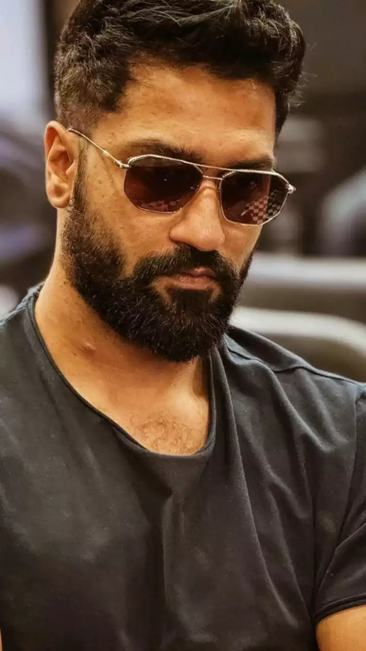 Vicky kaushal beard