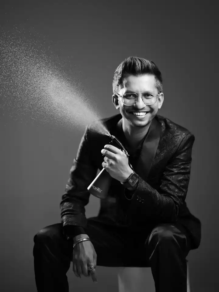 Anand's Most Trusted Salon Is Now Trending — And the Internet Has Taken Notice.