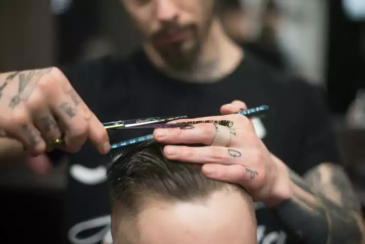 How Hair Stylist can Earn more with online websites and app?