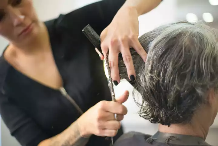 Salon staff hiring issues? Find Salon staff Easily!