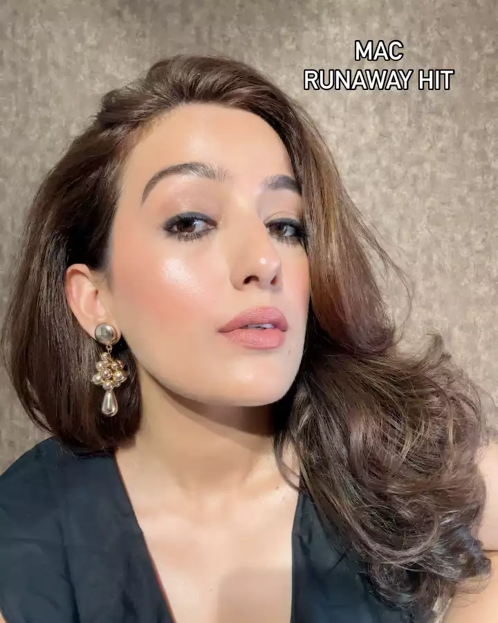 Lipstick Shade Ideas for Sensitive skin Skin Type for Indian girls and Women