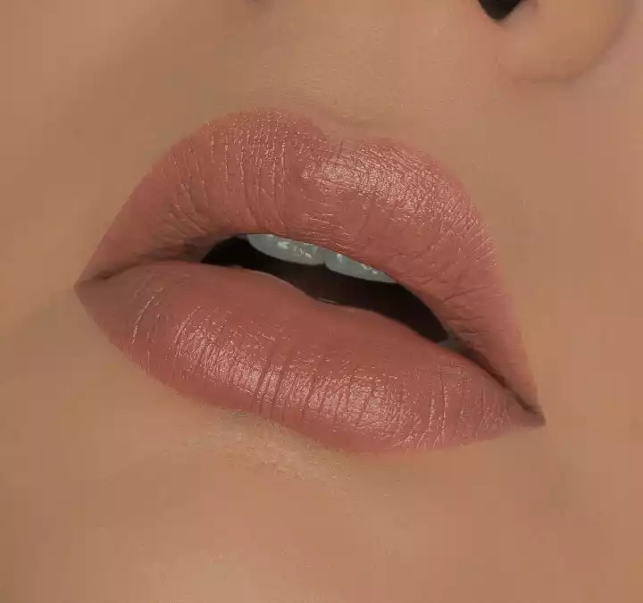 Best Lipstick for Dry skin Type | Amazing Shades for Indian girls
