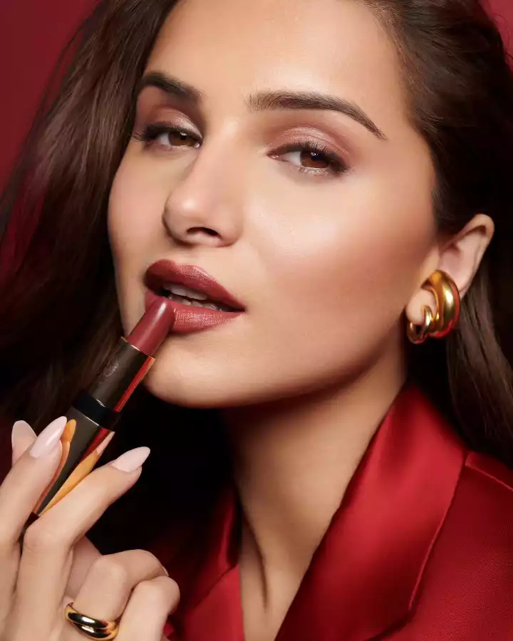 12 Lipstick for Wheatish Skin Tone Shades for no makeup look