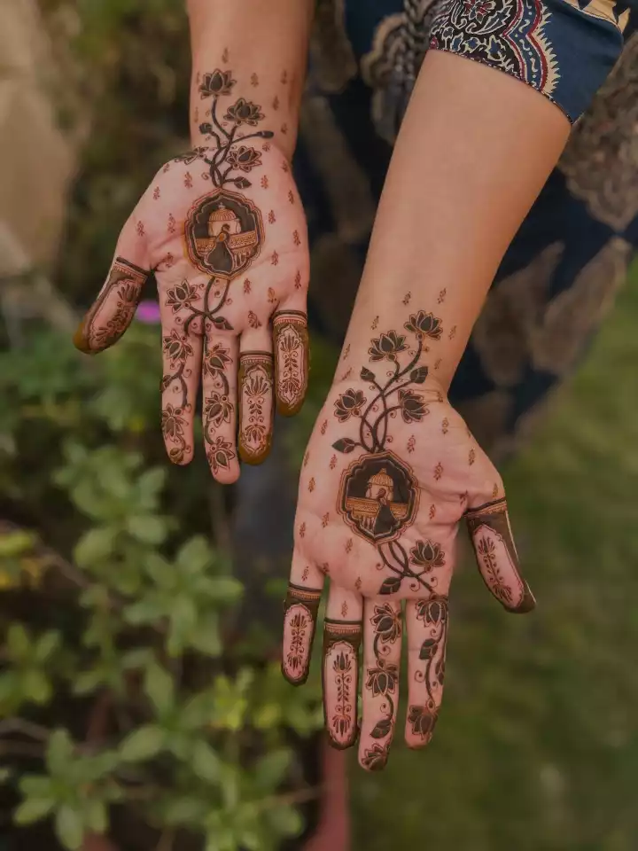 Best bridesmaids mehndi design Simple and Beautiful