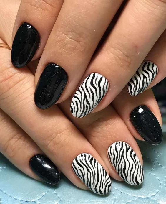 1 - The last Nail Art Zebra You’ll Ever Need