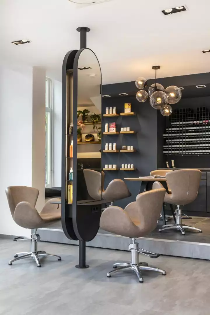 One mirror and two chair setup