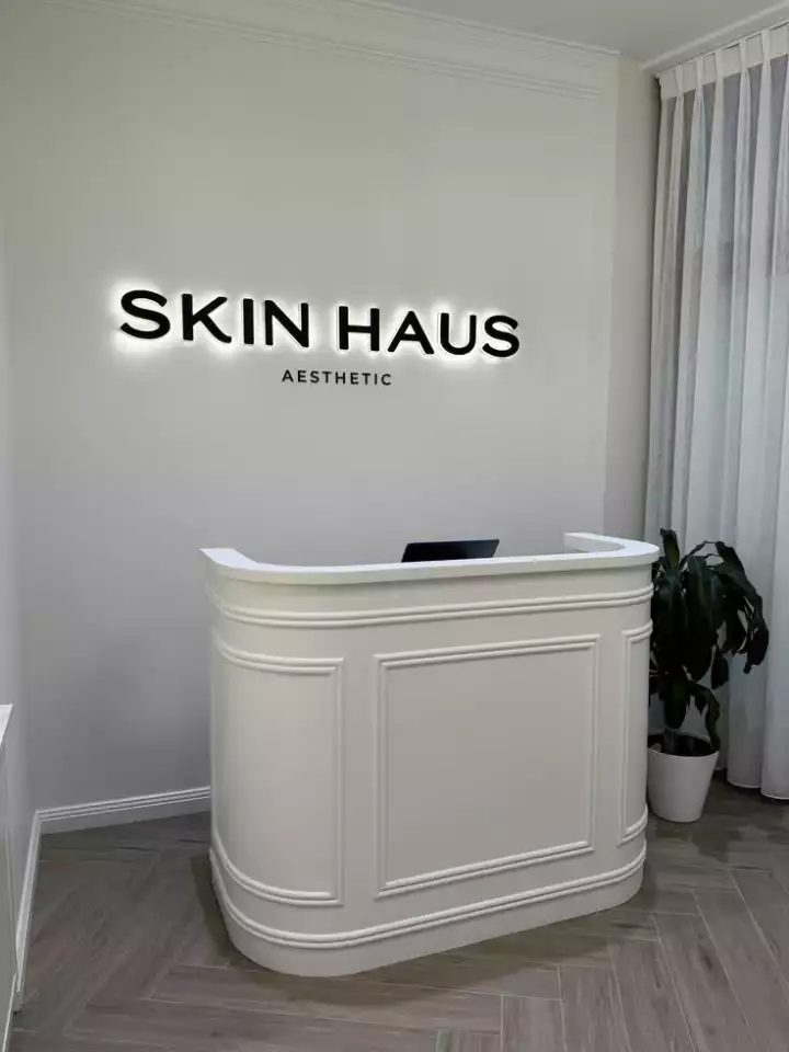black and white salon reception desk